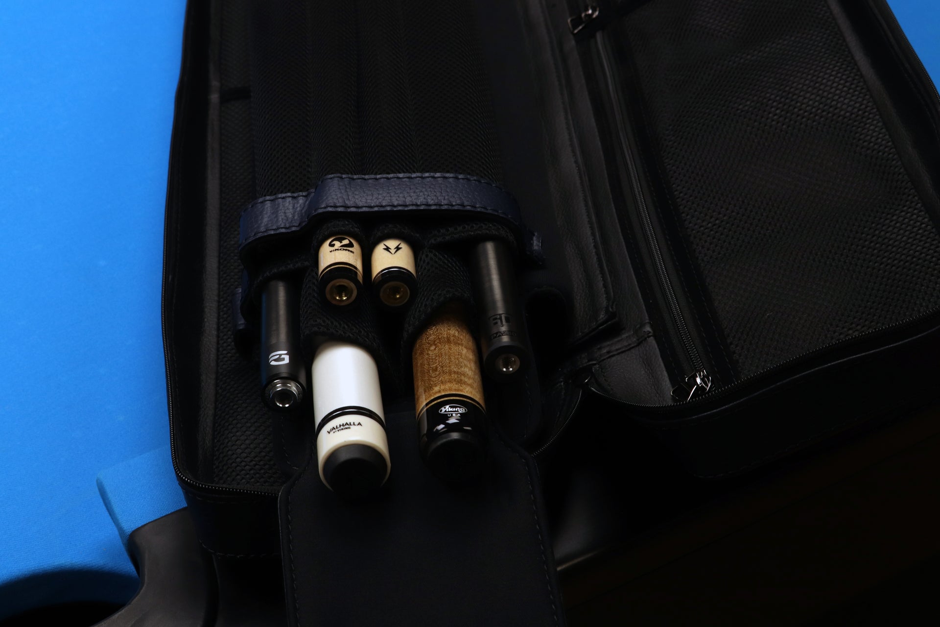Triple 60 Fedor Gorst Limited 4X8 Custom Two-Tone Blue Leather Butterfly Soft Cue Case